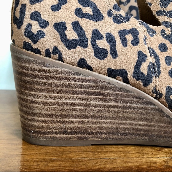 Toms Kallie leopard print booties NWT - Picture 12 of 16